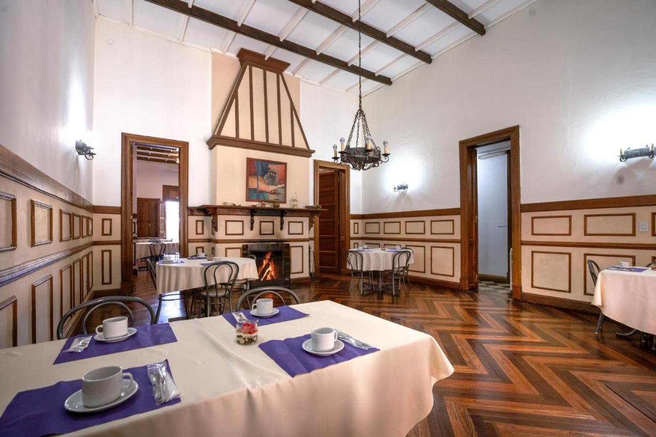 Hotel Mariapolis Alta Gracia Zewnętrze zdjęcie