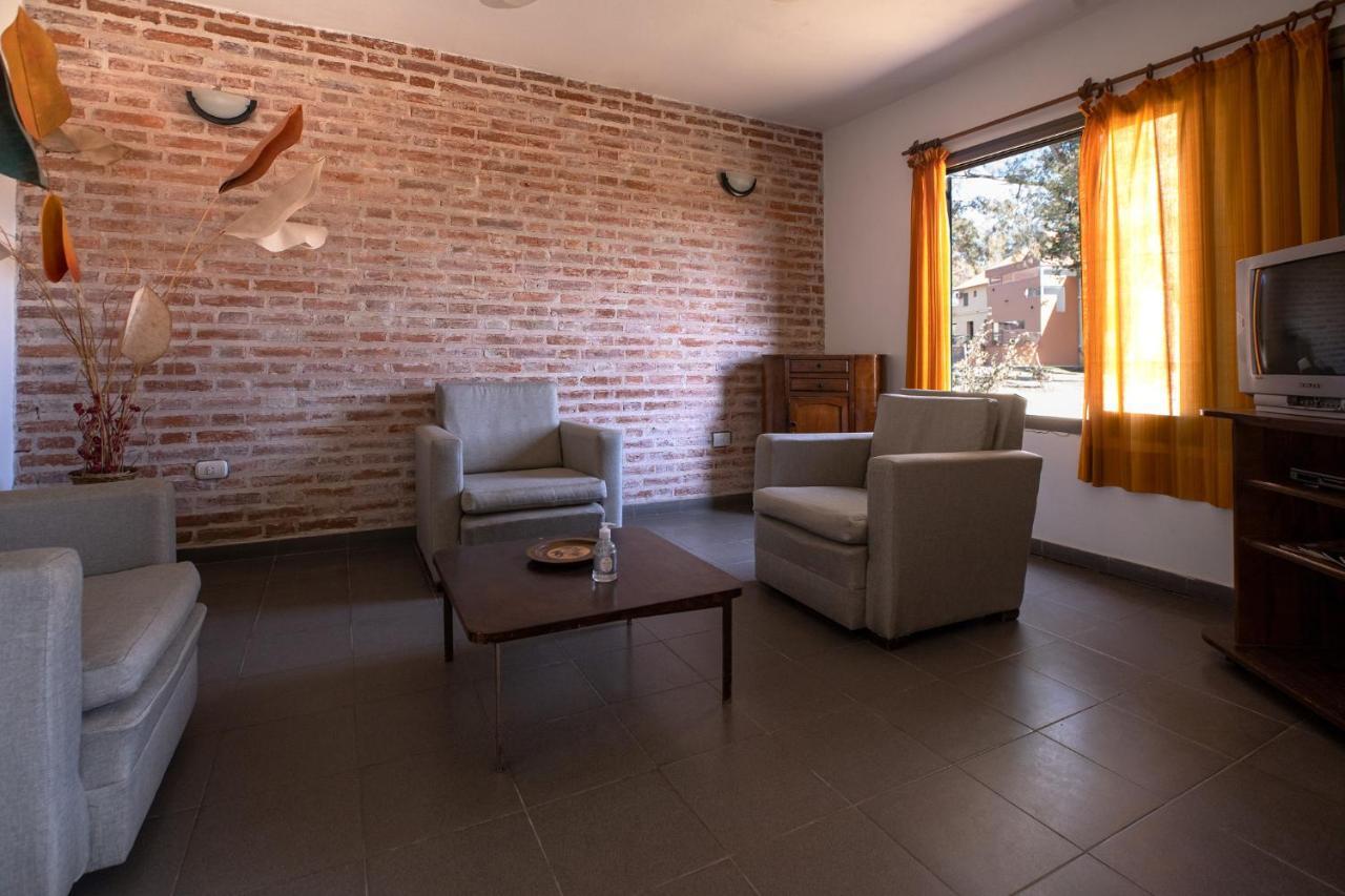 Hotel Mariapolis Alta Gracia Zewnętrze zdjęcie